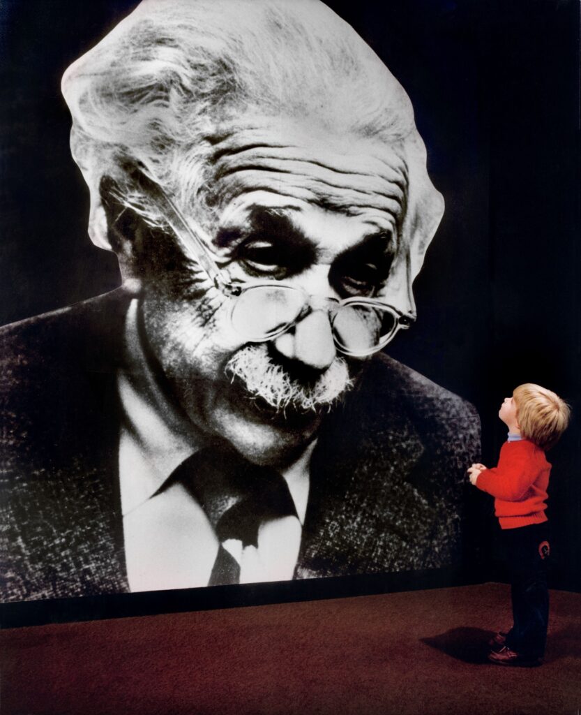 20世紀最大の物理学者/偉人・アインシュタインの人生を豊かにする名言 – Tabichoro